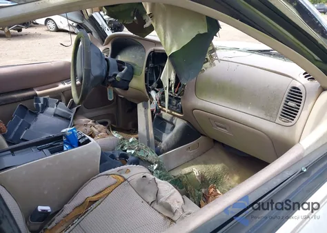 1998 Ford Explorer Eddie Bauer/Limited/Xl/Xlt from USA, damaged, VIN 1FMZU32E5WZC11779